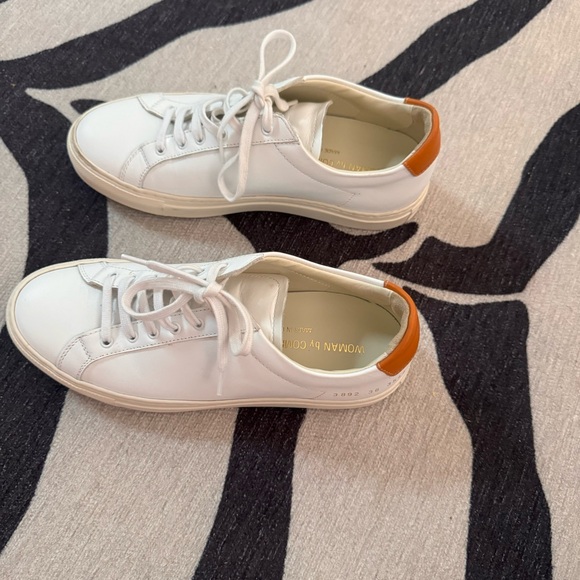 Woman by Common Projects - White sneakers - Picture 1 of 6